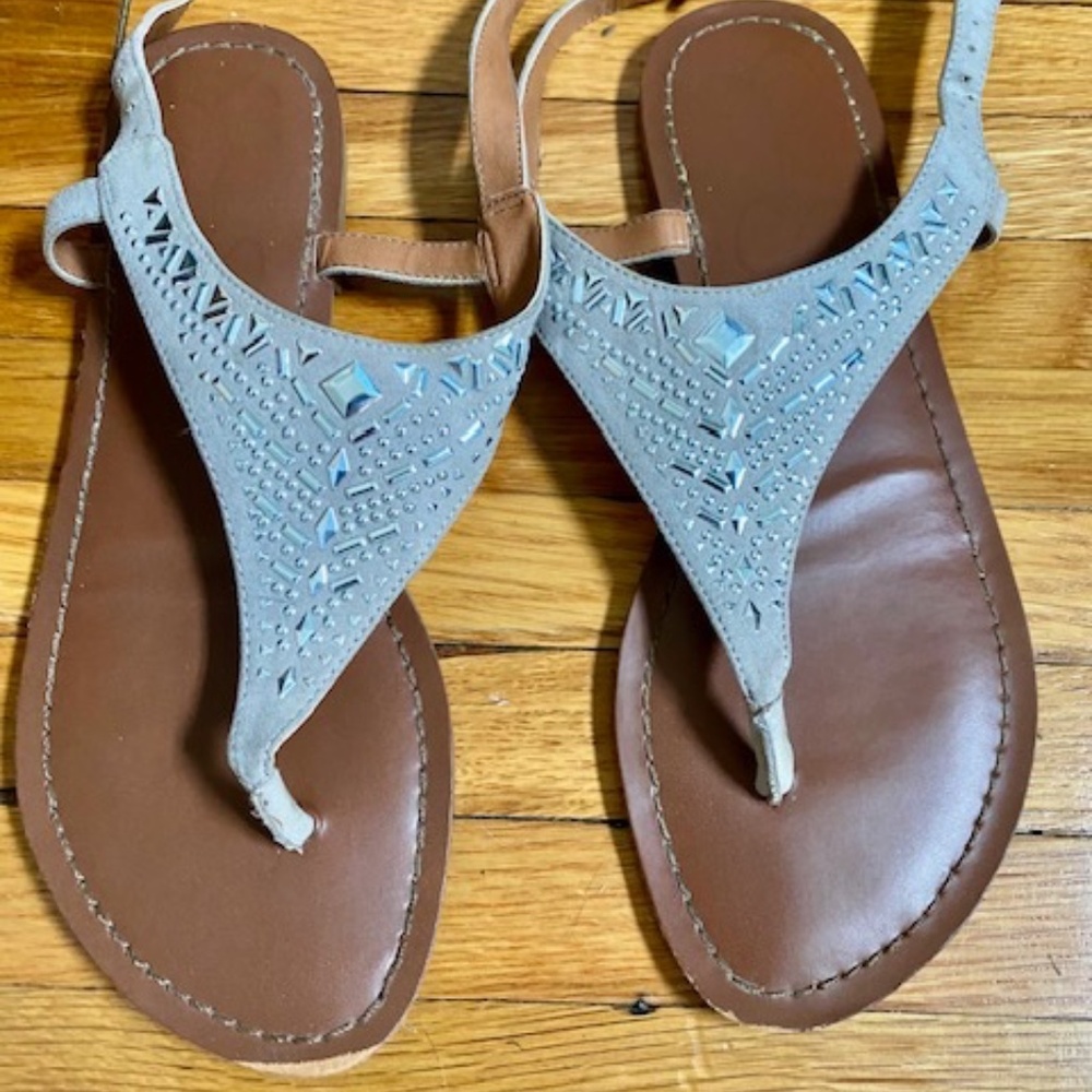 Jessica Simpson Women's Silver Gray Jewel Flats Sandals - Size 8.5